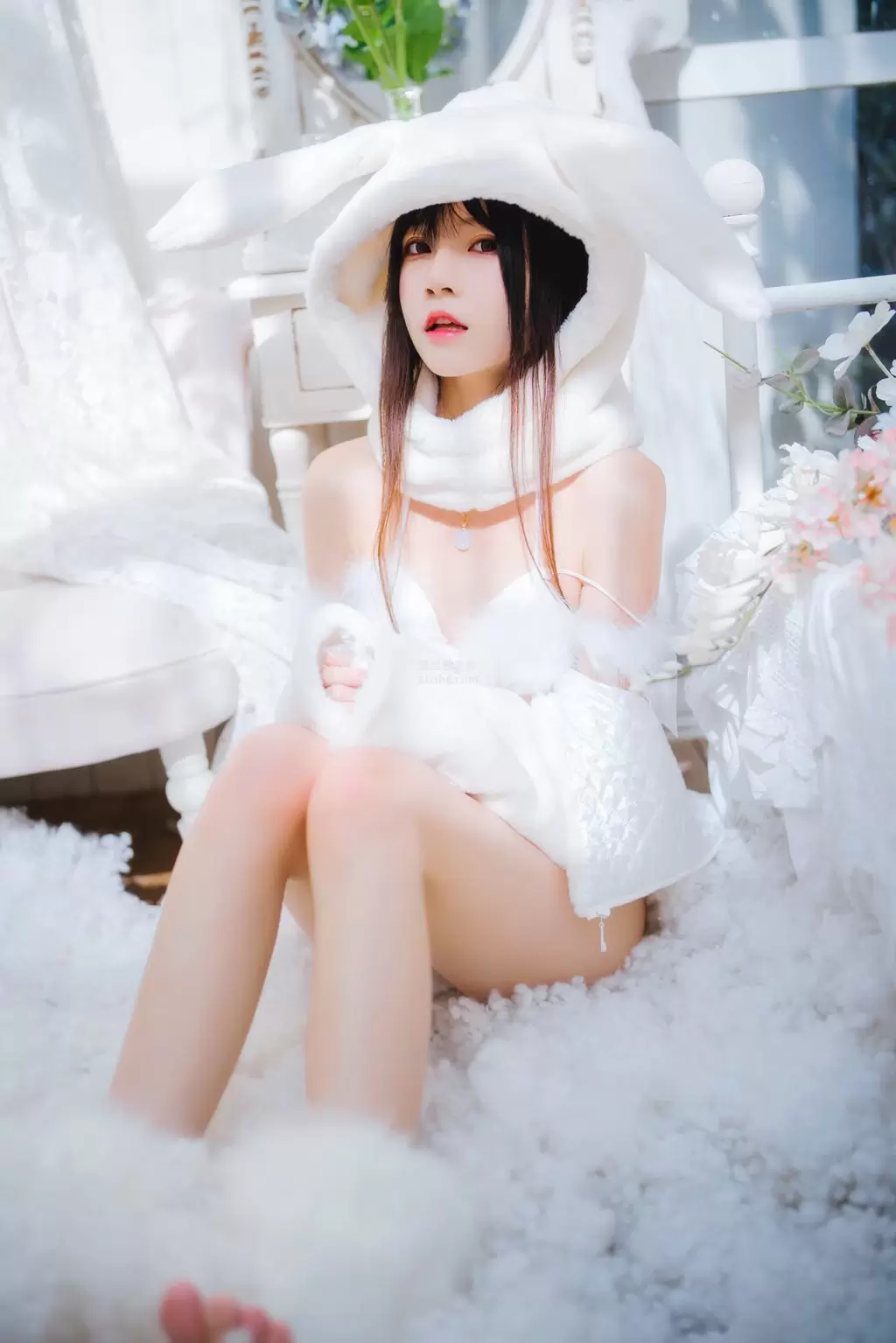 人气Coser@桜桃喵 小白兔 容貌精致 大长腿撩人-丽图阁