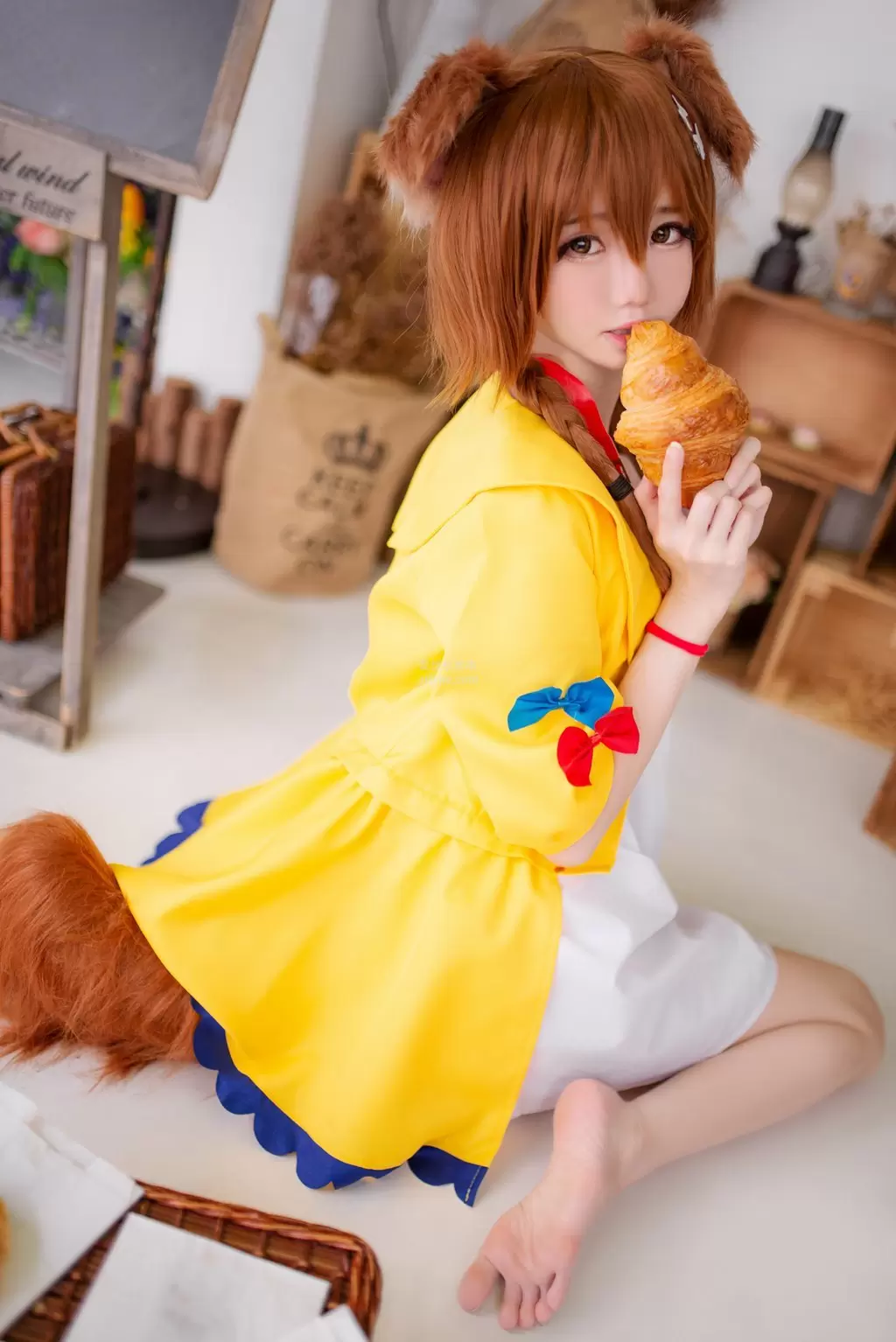 网红Coser@33 – Sally Dorasnow Inugami Korone 气质美女写真图片-丽图阁