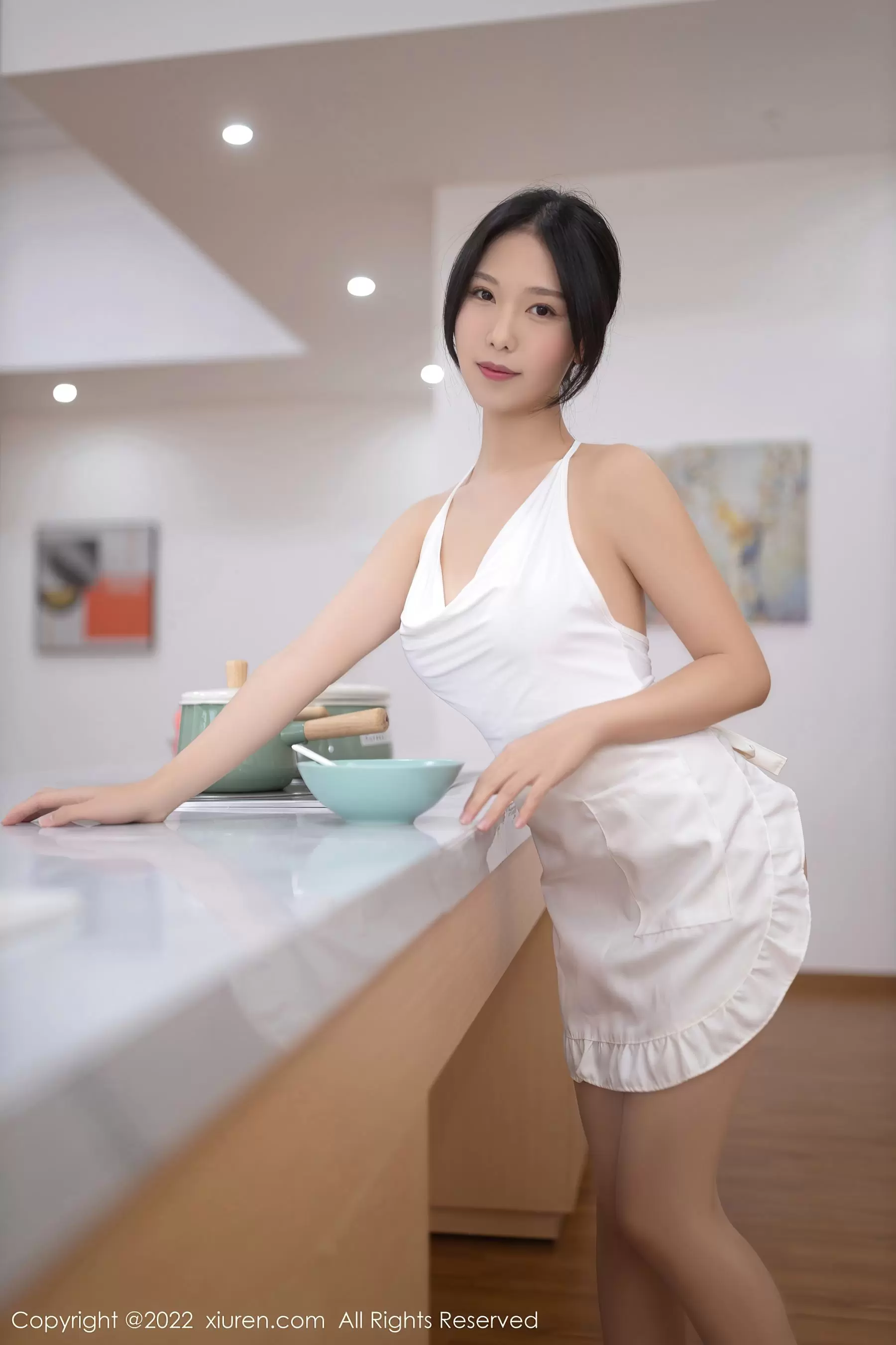 No.4861 利世 厨娘美腿写真 制服丝袜美女套图-丽图阁