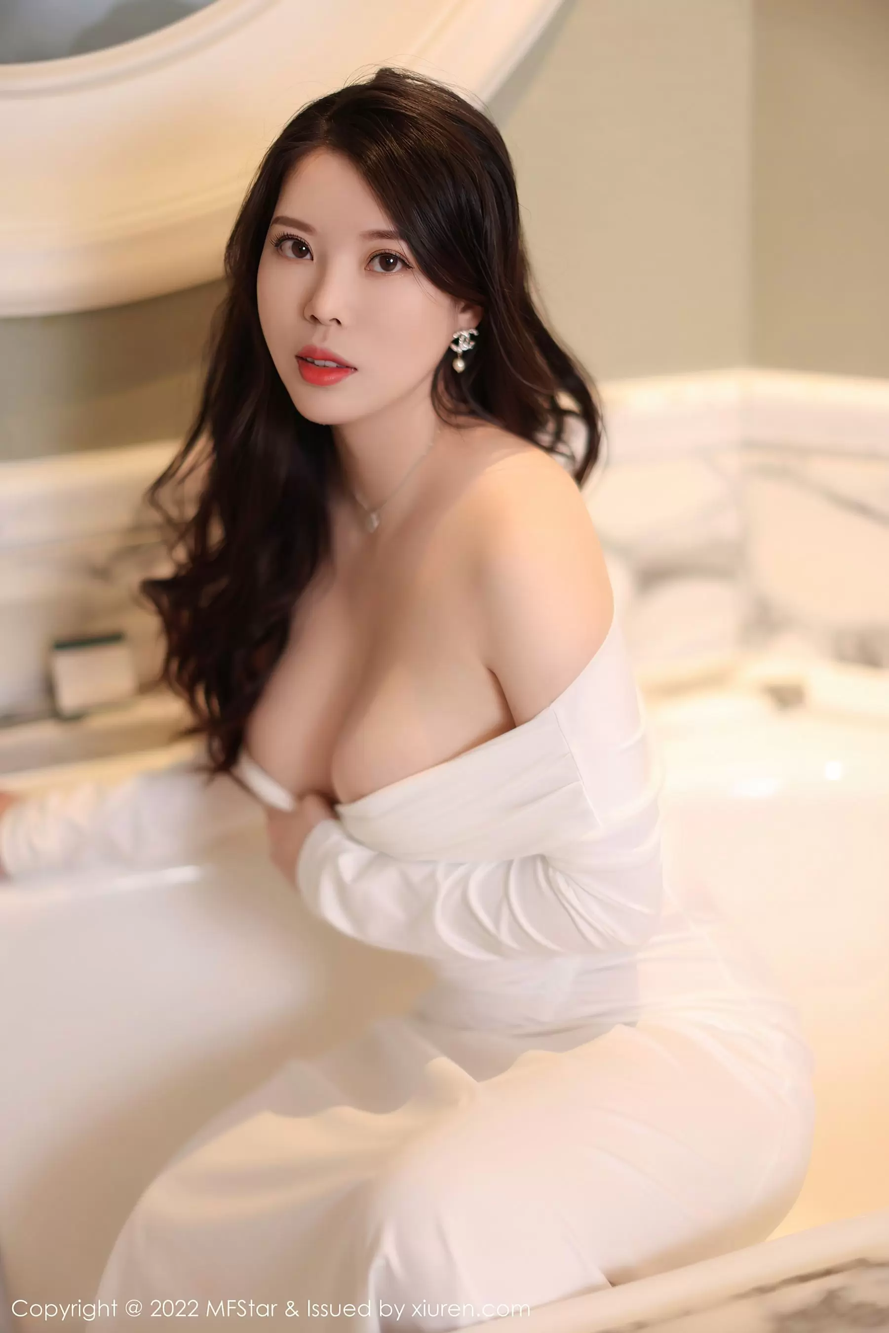 VOL.576 白茹雪 美臀丰腴 清秀自然美女头像图片-丽图阁