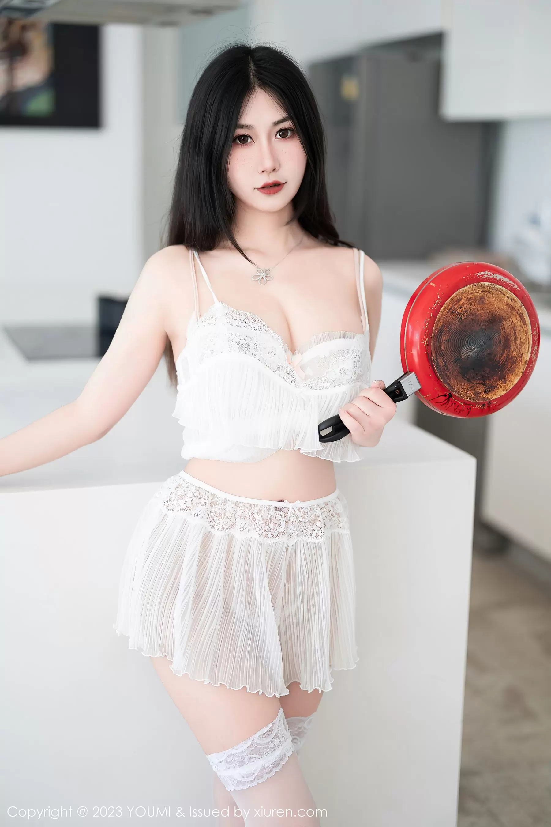 VOL.959 laura阿姣 美腿丝袜 夏天照着穿优雅又高级的写真-丽图阁