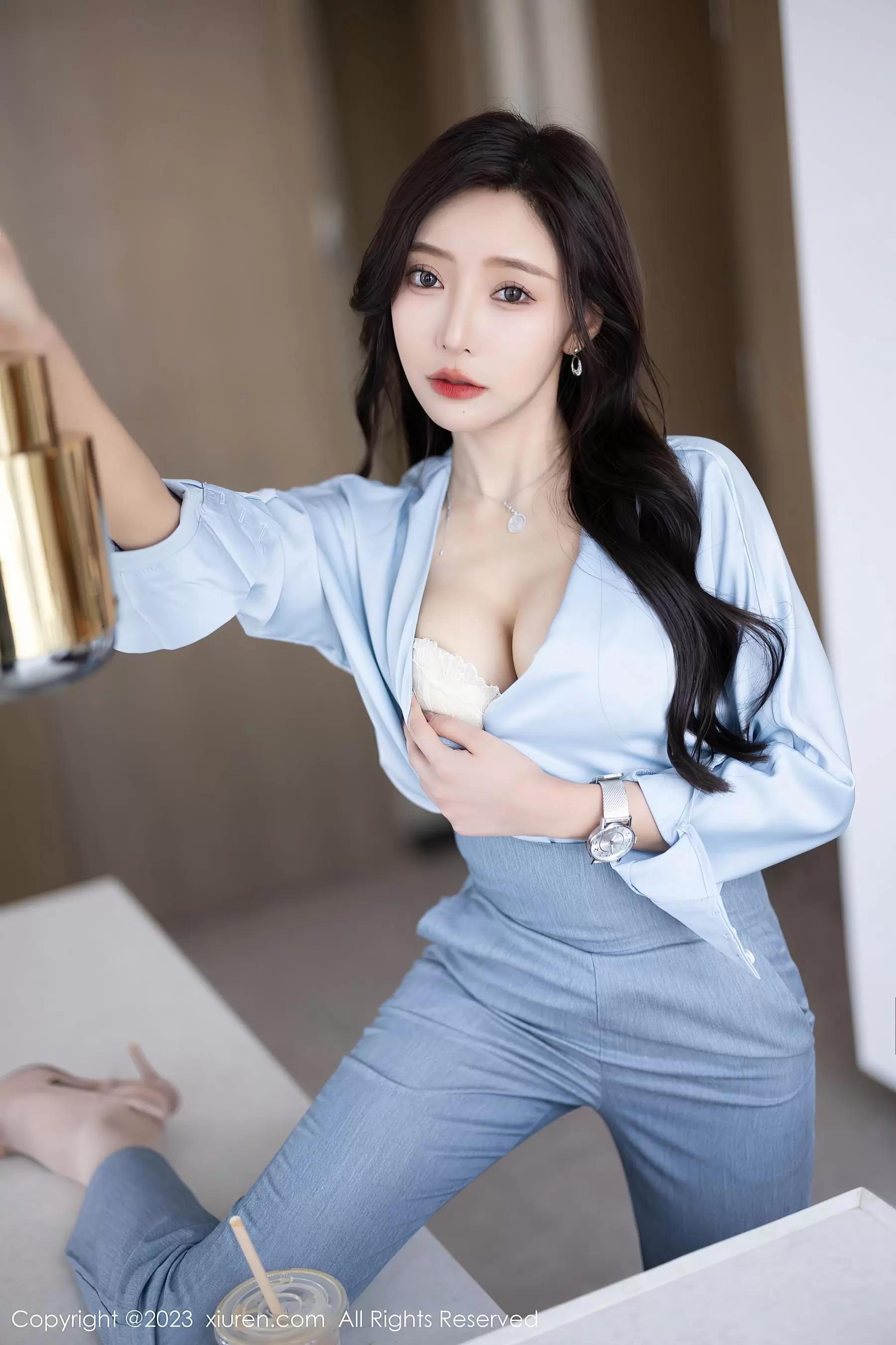 No.7123 王馨瑶yanni OL美腿 美女写真套图素材照片-丽图阁