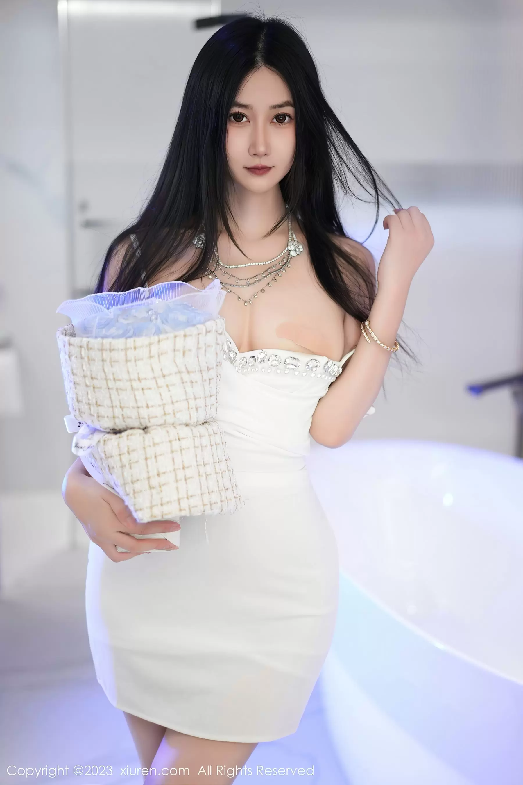 No.7447 laura阿姣 丰腴美腿 高清美女写真摄影图片-丽图阁